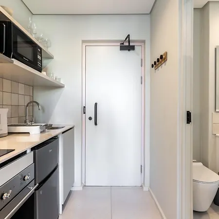 The Rose 307: Modern City Apartment With Pool Cape Town Exterior photo