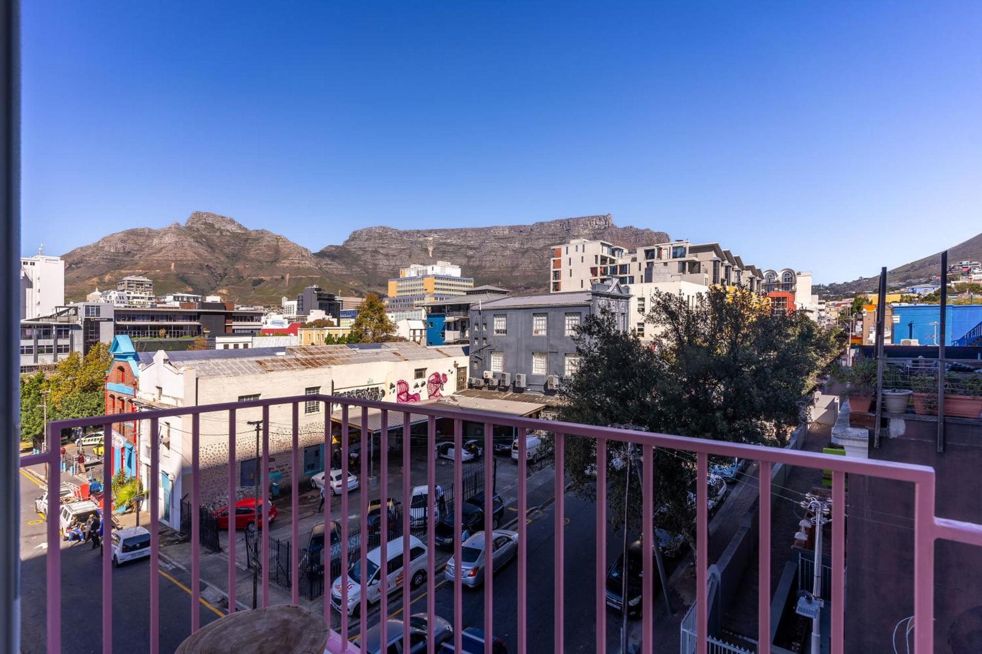 The Rose 307: Modern With Pool Apartment Cape Town