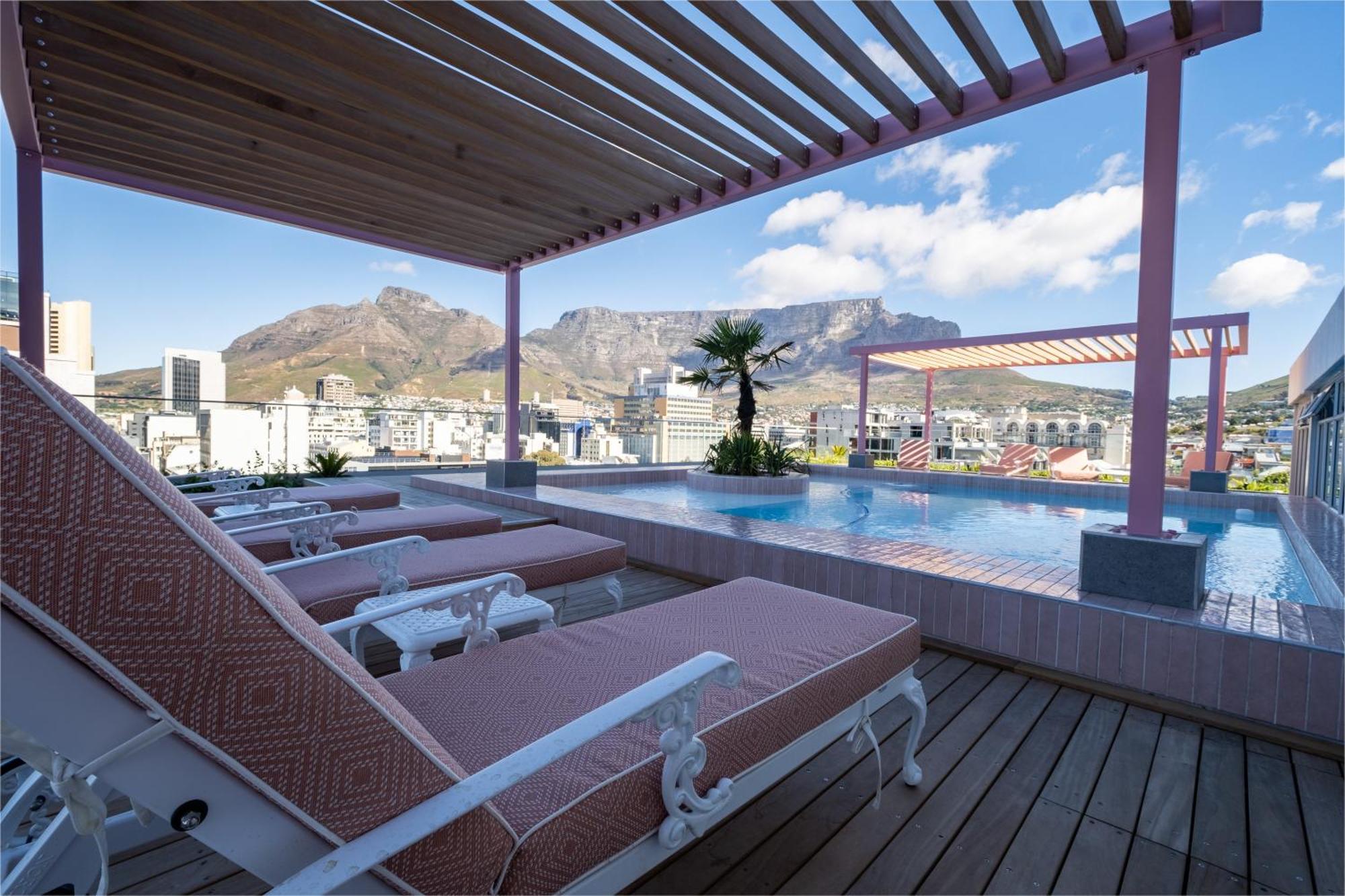 The Rose 307: Modern With Pool Apartment Cape Town